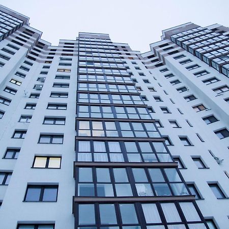 Уютная Квартира В Новом Доме Недалеко От Центра Minsk Eksteriør billede